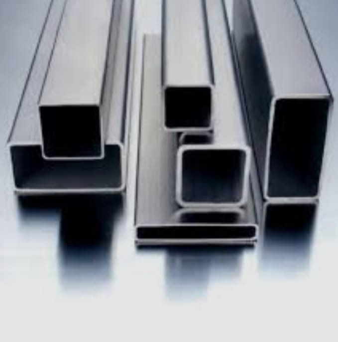 Batang hollow stainless steel berpenampang kotak dan persegi panjang